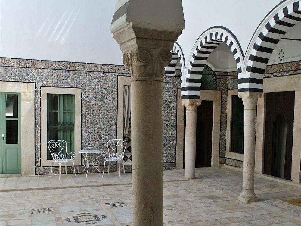 Dar Ben Gacem Hotel Tunis Eksteriør billede
