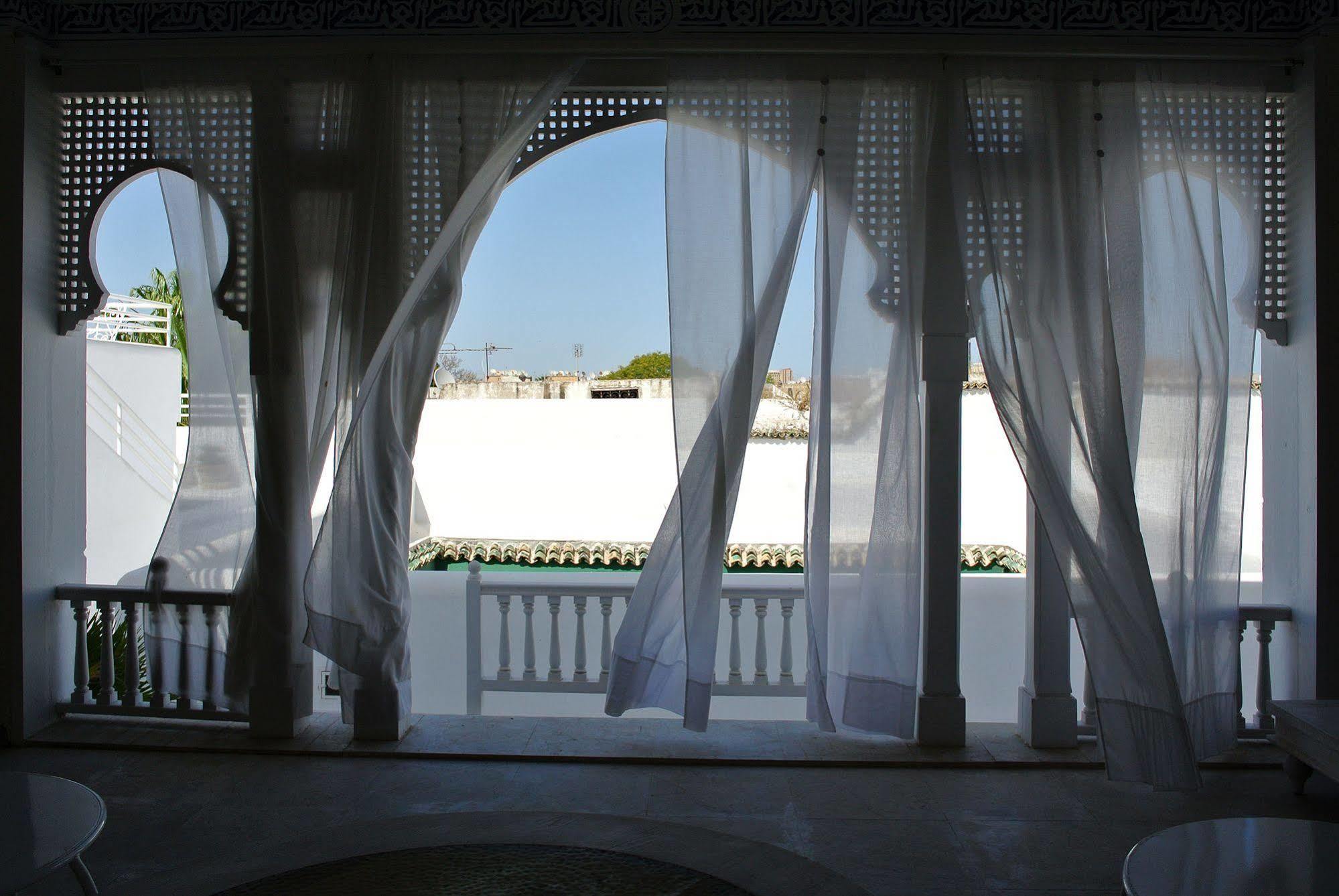 Dar Ben Gacem Hotel Tunis Eksteriør billede