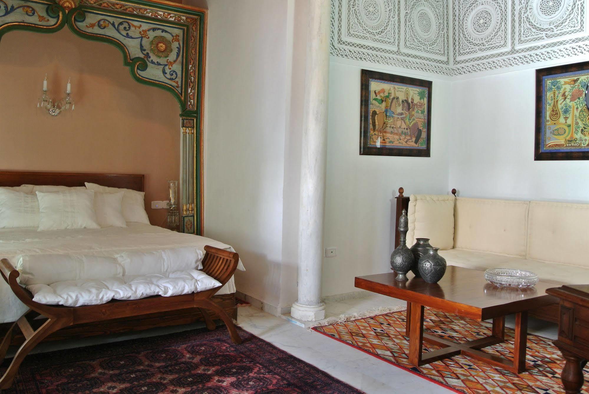 Dar Ben Gacem Hotel Tunis Eksteriør billede